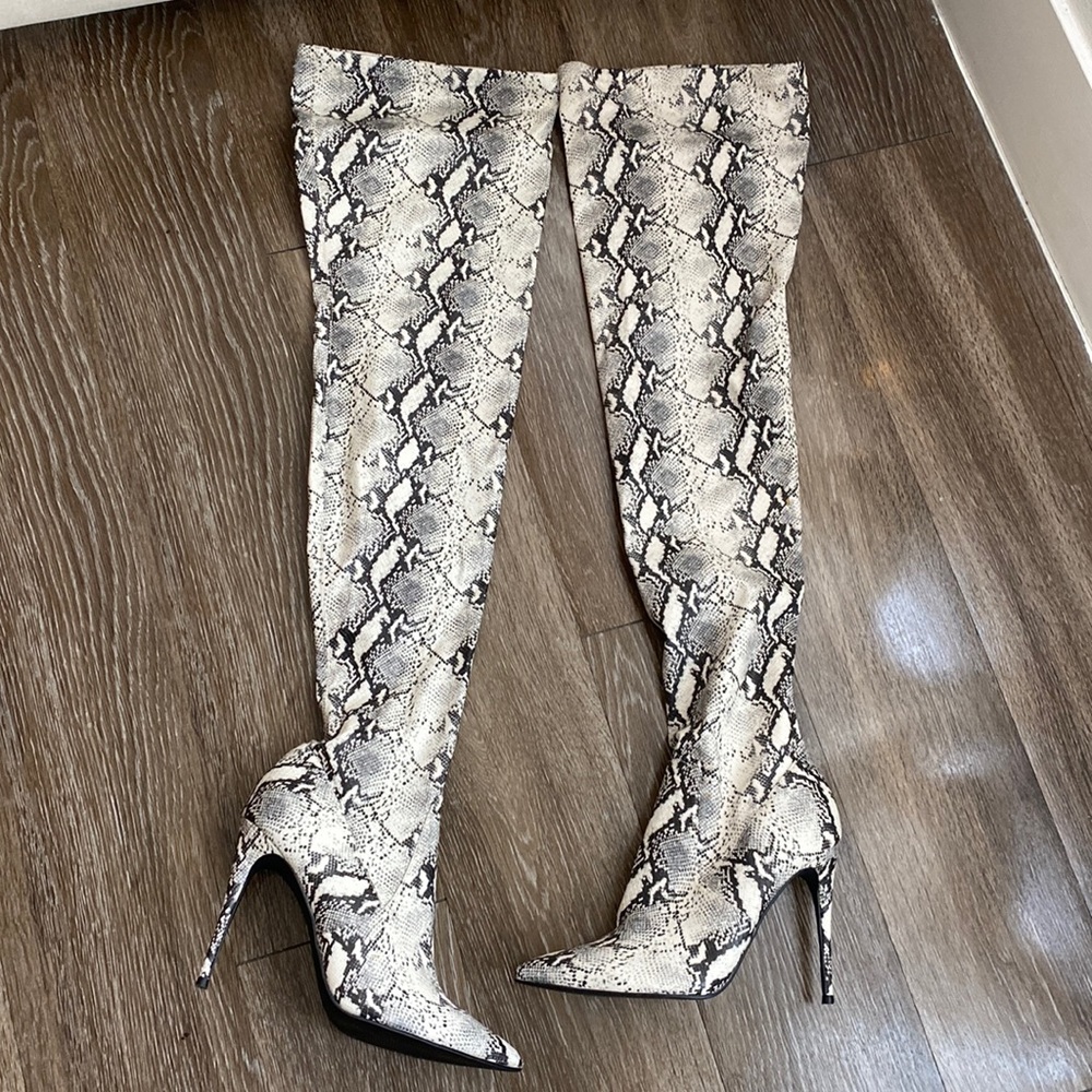 Steve Madden Boots